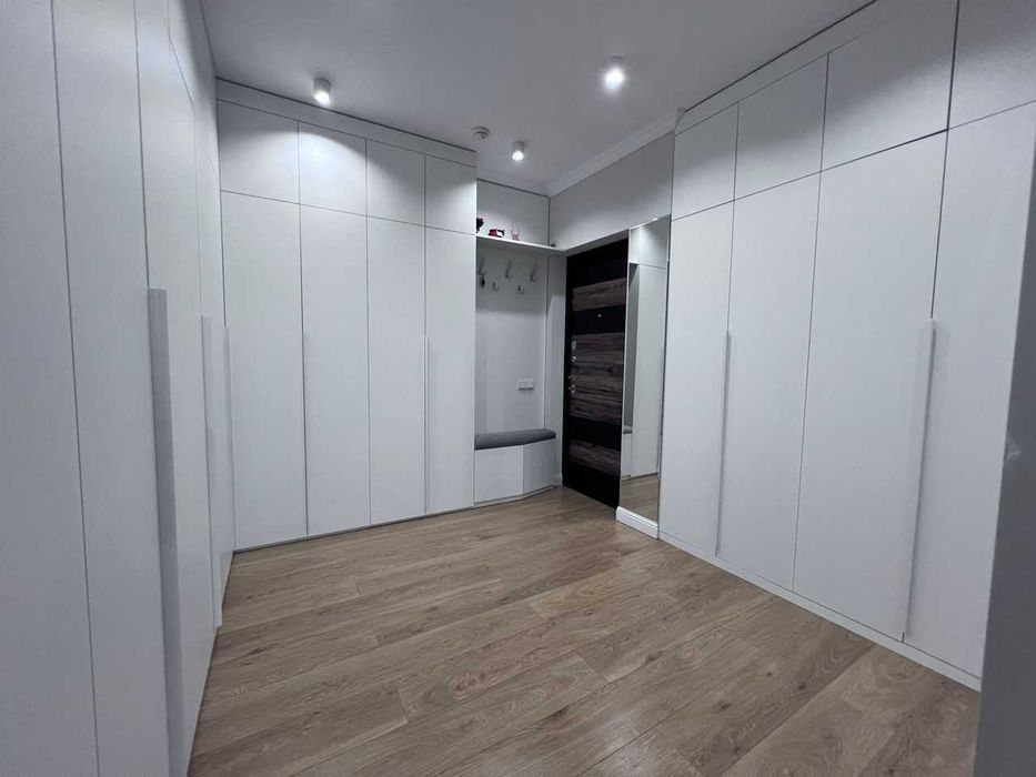 Двустаен имот в Кръстова вада