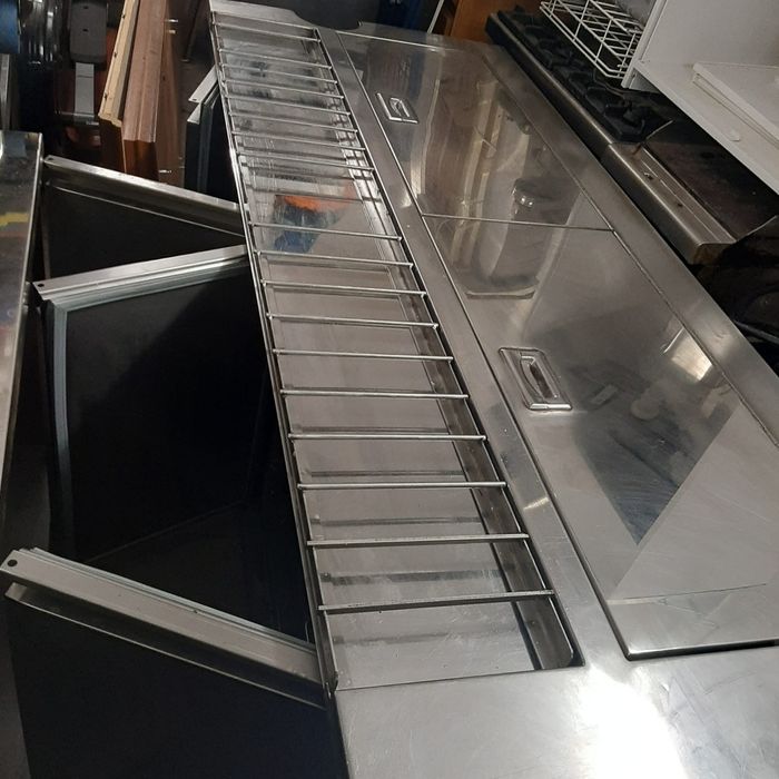 Masa rece lucru/salatiera 260/70/70cm