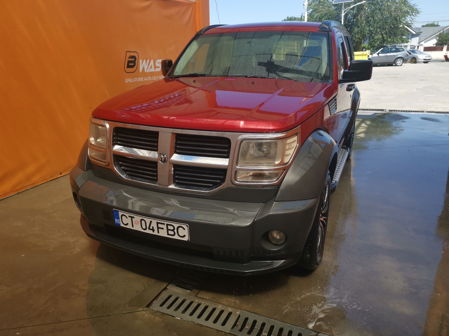 Schimb Dodge Nitro cu scuter de aceeași valoare