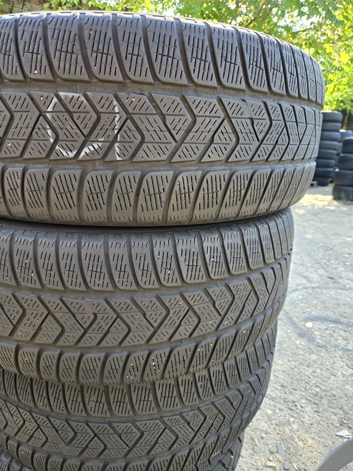 4бр. 235 55 19 Pirelli зимни.