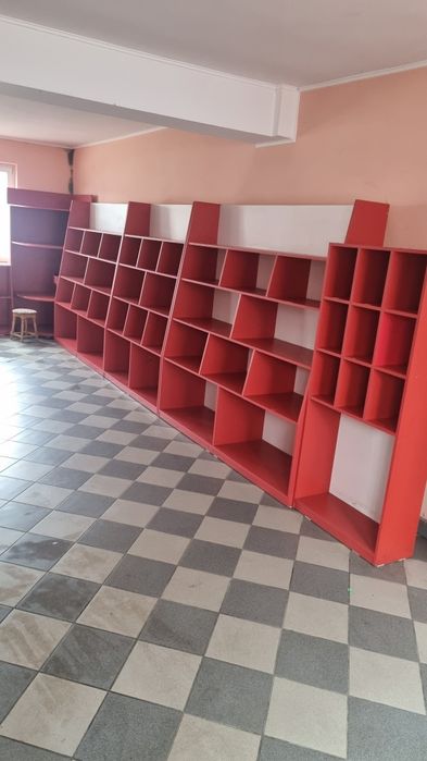 Rafturi si vitrina frigorifica magazin market super market