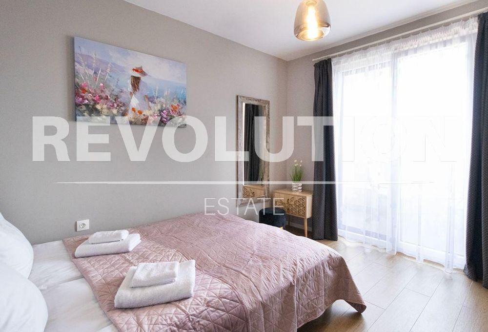 Дава се под наем Двустаен апартамент в Варна, Център - 73 кв.м за 800 € - Снимка #3