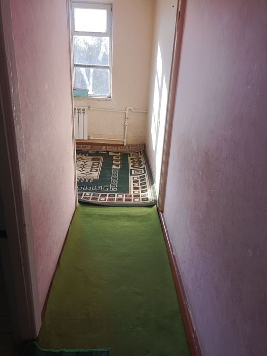 Чирчик шахар
Октябр  
#1-хона 4-етаж 
Квартира ижарага берилади
Нар