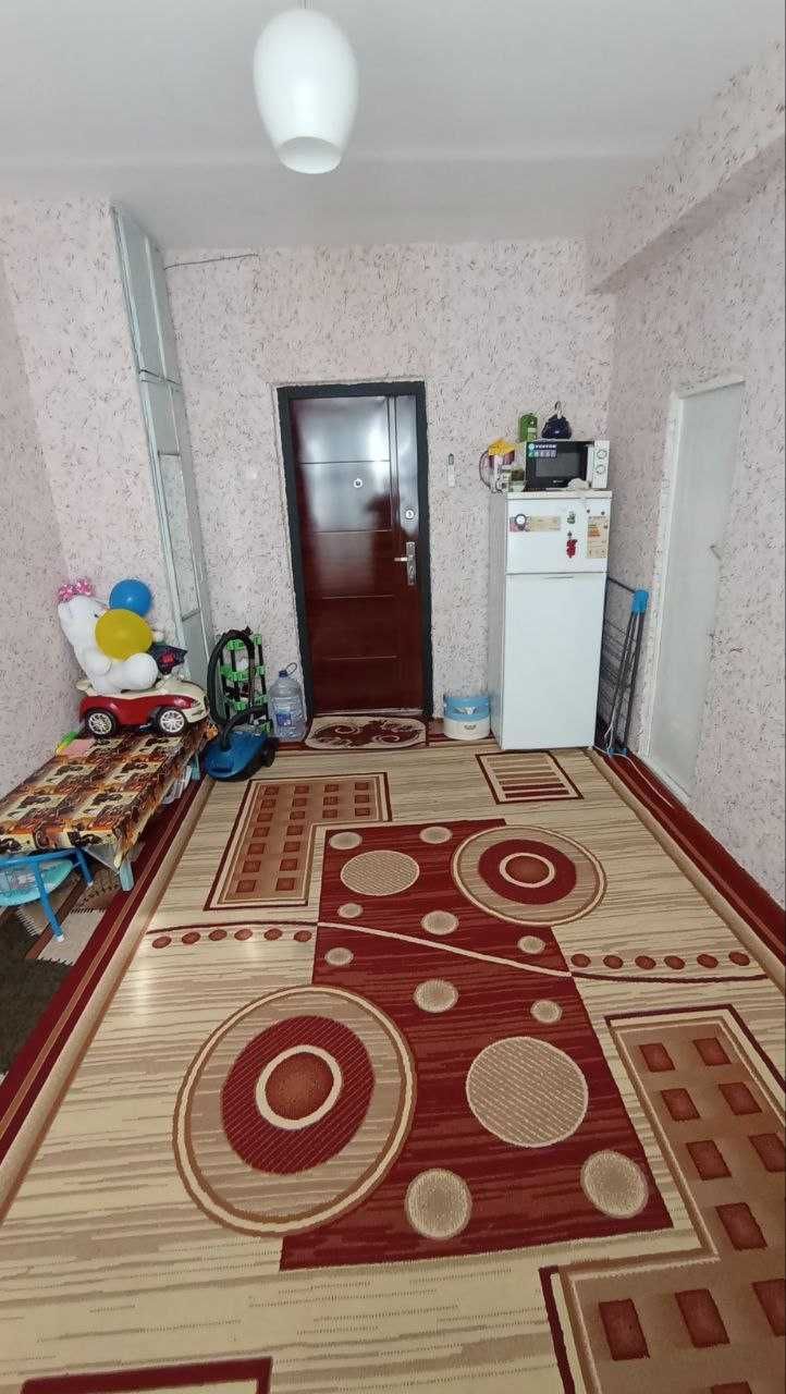 Уй сотилади .Бывшие общежития