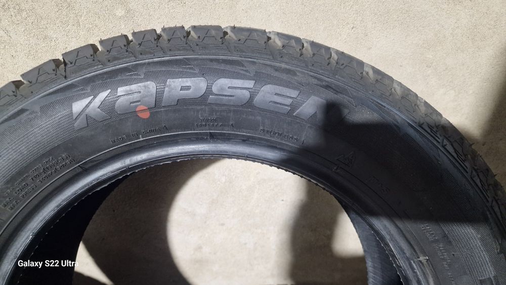 Зимние шины. Новые. Ездили 10 дней!