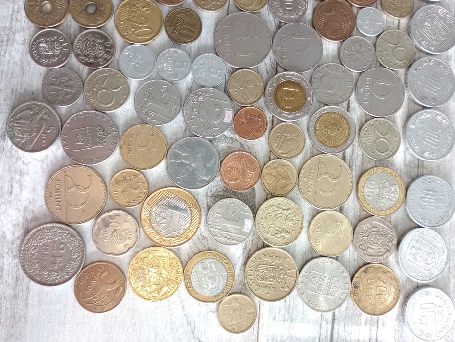 colectie de monezi din toata lumea