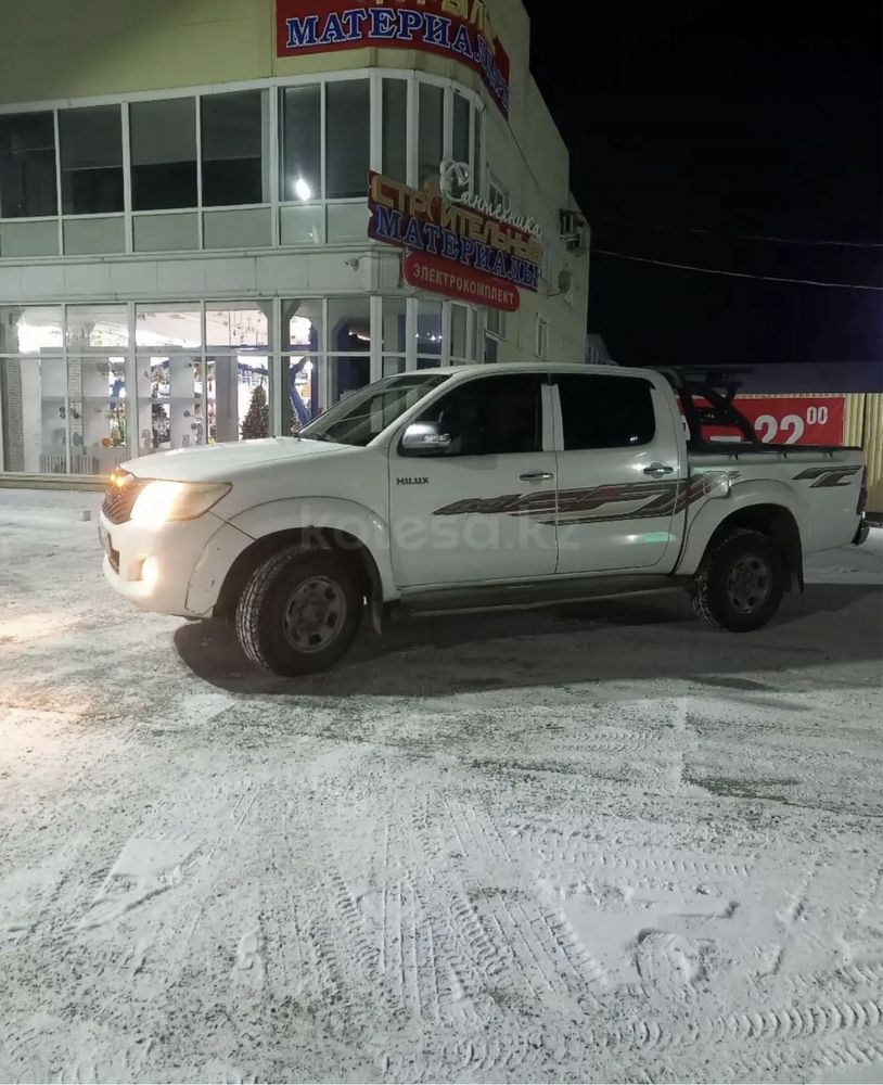 Toyota HILUX 2011г.