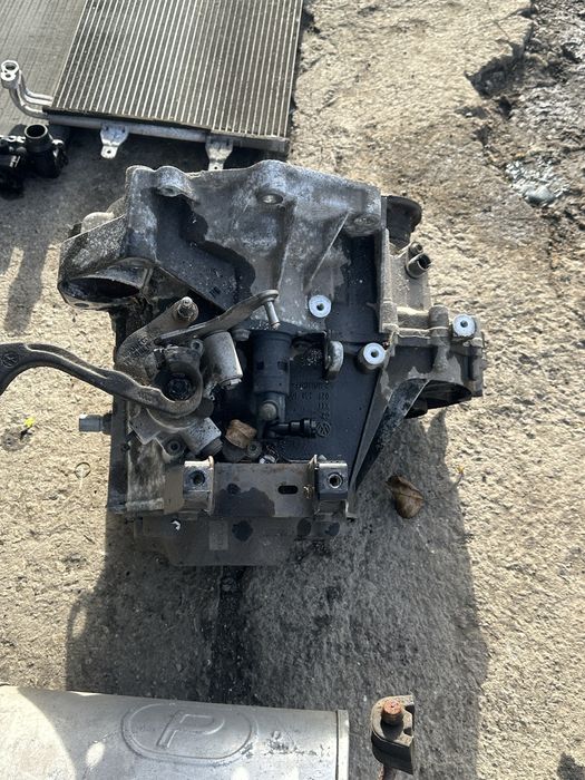 02T 301 103 K. , Ръчна кутия 1.4бензин VW,Seat,Skoda