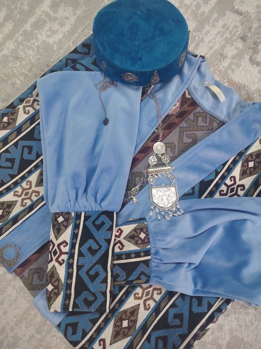 Продам национальную одежду