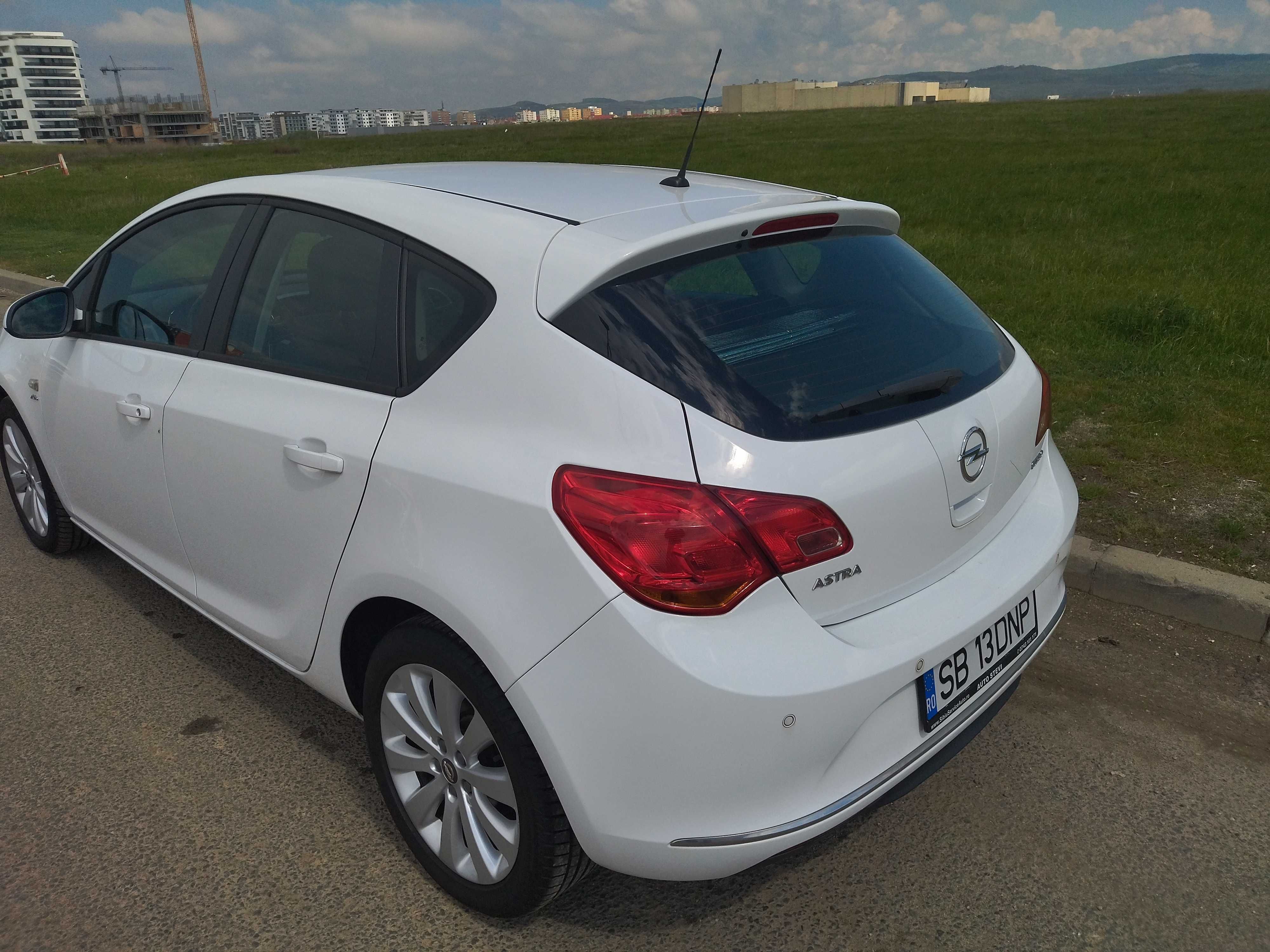 Opel Astra J 2014 140 CP