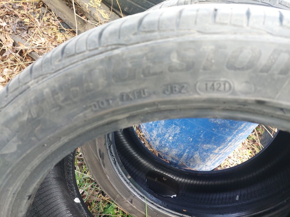 Гуми 235 45 18 Bridgestone