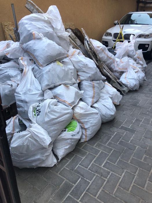debarasare moloz evacuare moloz transport moloz golire apartamente