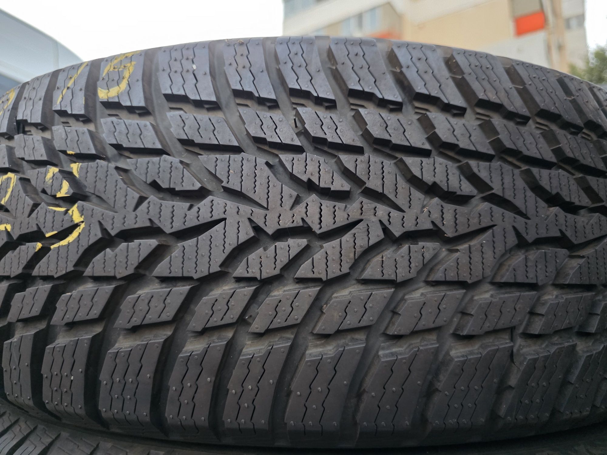 2бр Като нови зимни гуми 205 70 15 - Nokian - DOT 2023