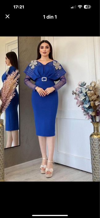 Rochie albastra de dama
