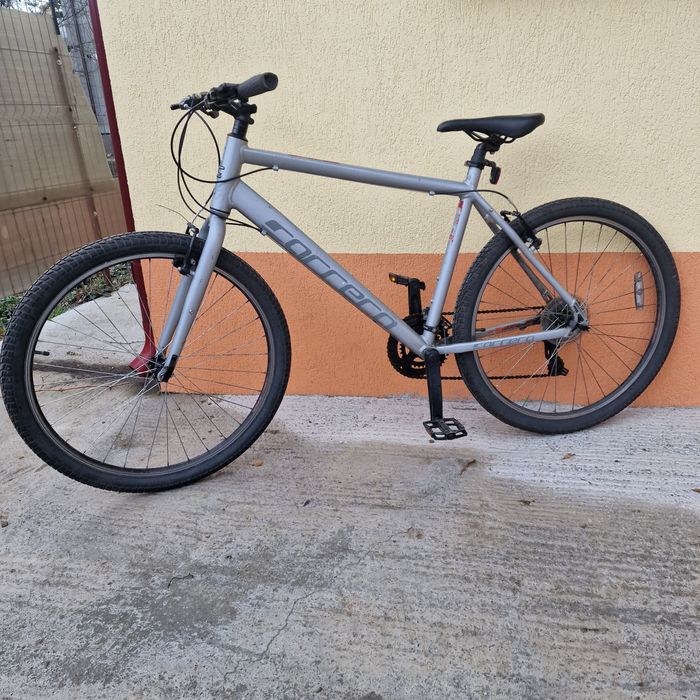 Bicicleta.marca career frem aluminiu