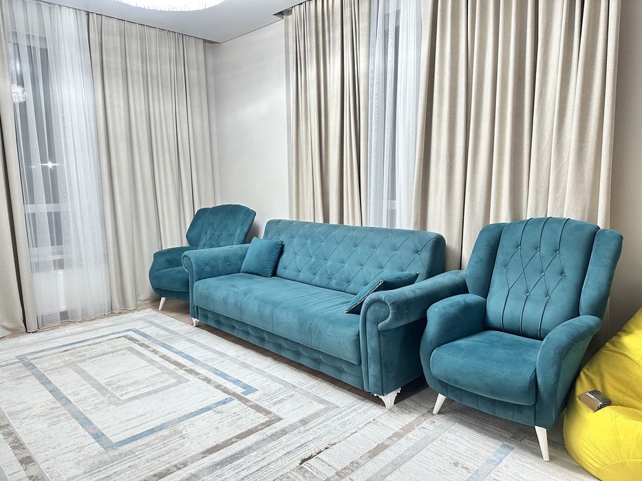 Диван и два кресла