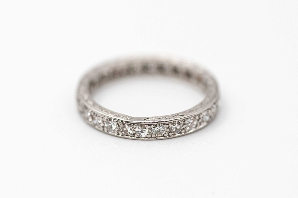 Inel dama vintage din aur alb 18K, Eternity, cu diamante