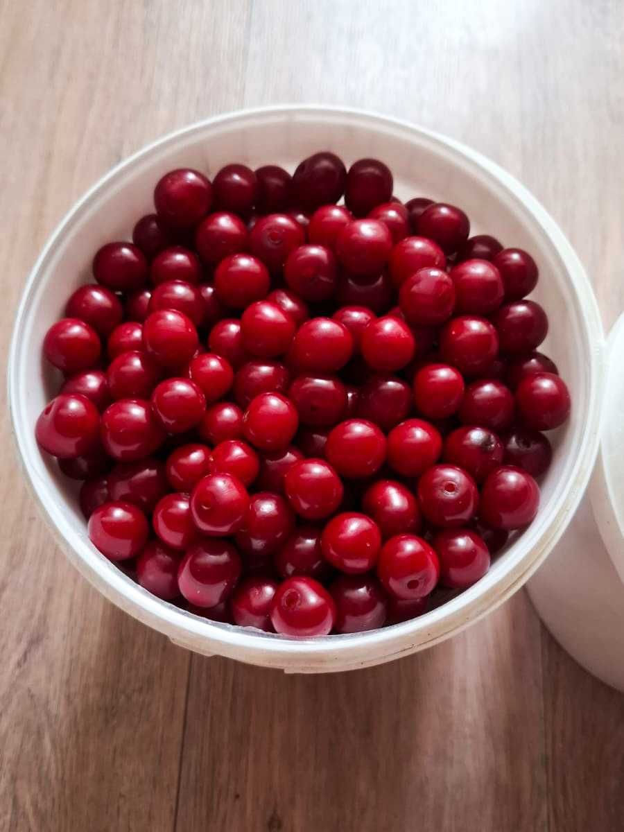 Продаю дачную вишню
