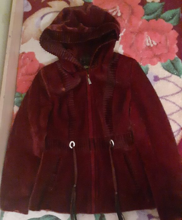 Куртка    1000т  ,!