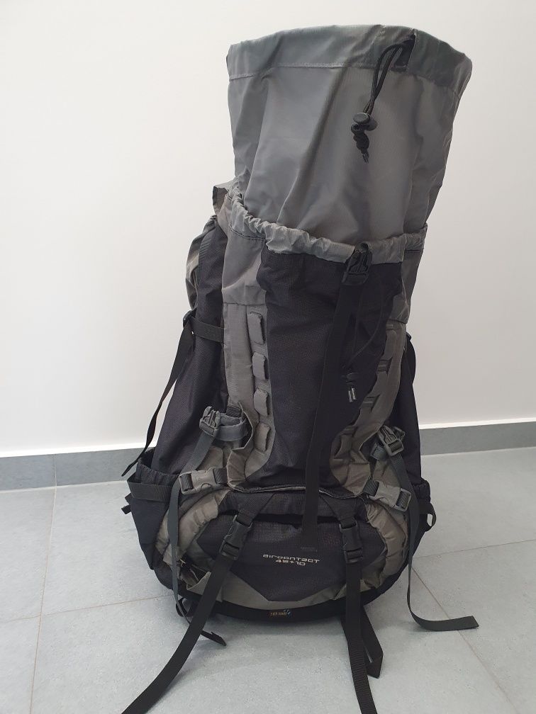 Туристическа раница Deuter Aircontact 45 + 10, мъжки модел