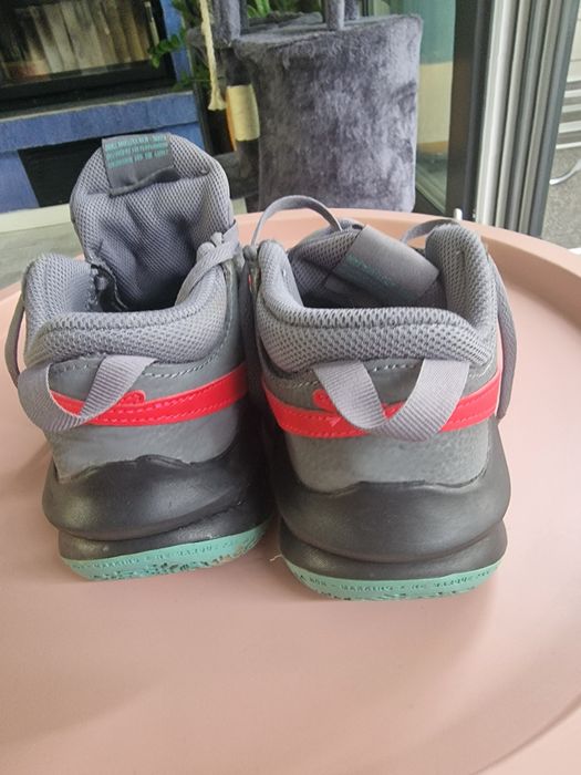 Ghete baschet Nike TEAM HUSTLE D9