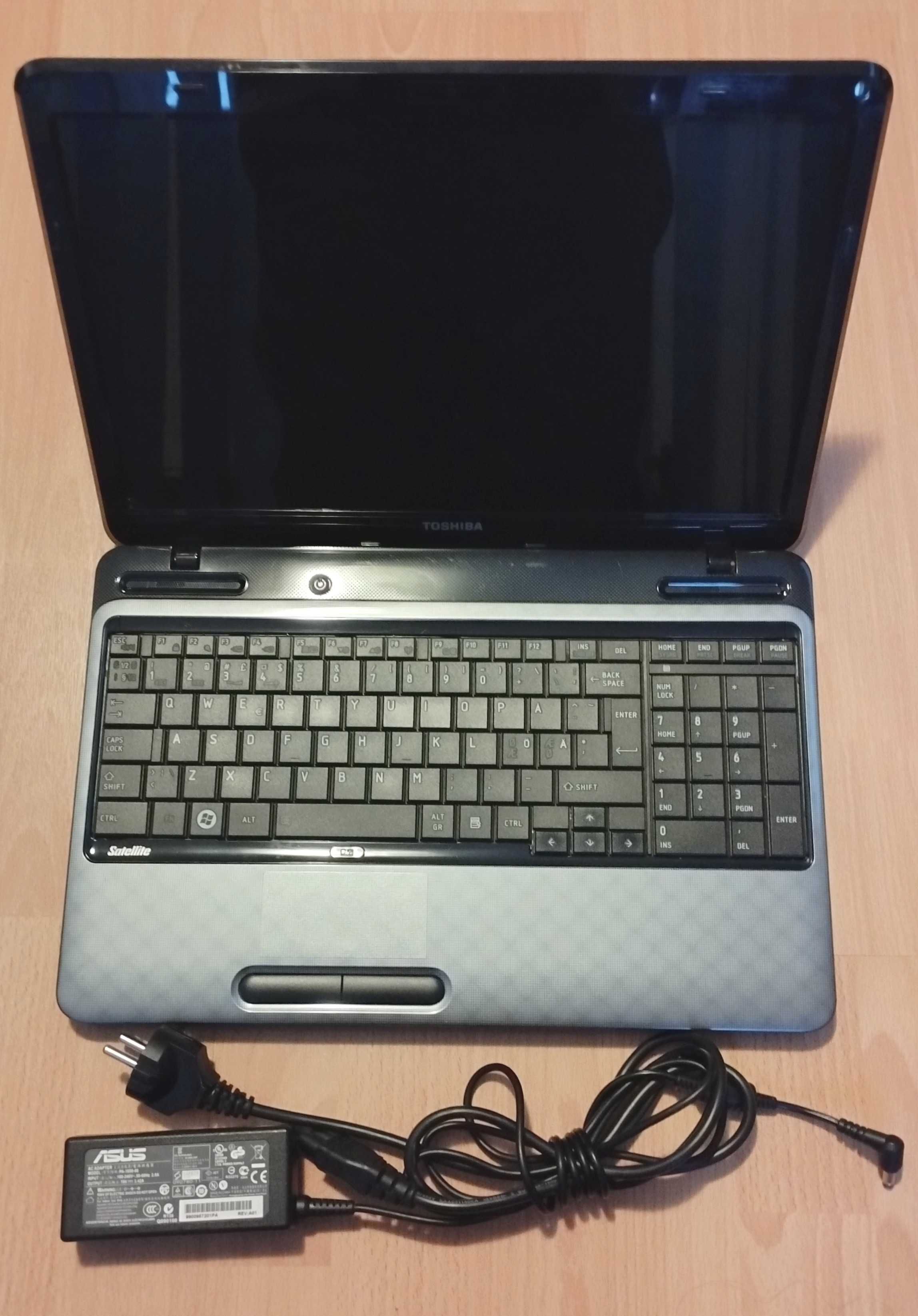 Toshiba Core I5, 8GB RAM, HDD 500GB, GT 525M 2GB, baterie 1,5 ore