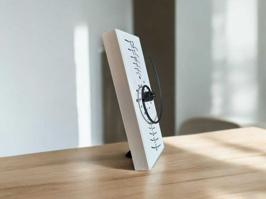 Fibonacci Spiral Clock – 3D принтиран дизайнерски настолен часовник