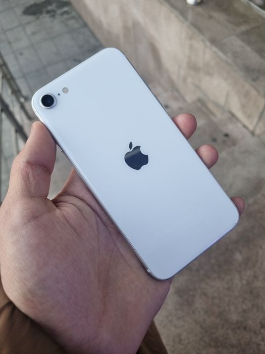IPhone se 64gb 2020