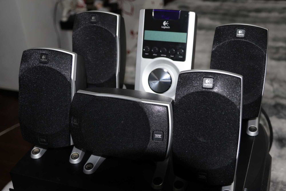 Sistem Logitech 5.1 Z5500 stare impecabila.