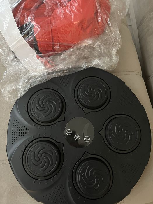 Интелегентна машина за музикален бокс