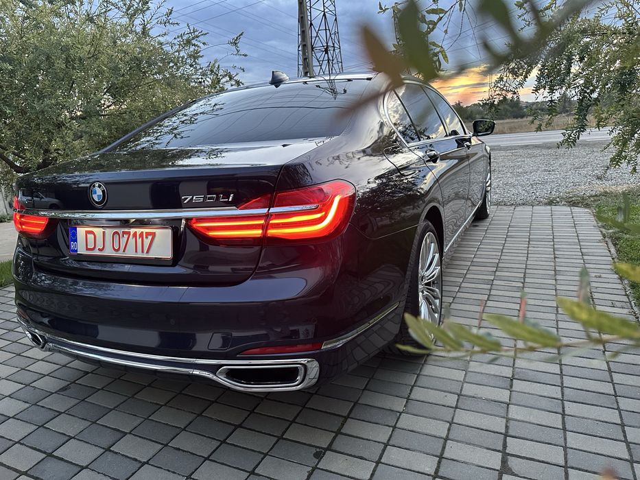 Bmw seria 750Li xDrive / President Long Individual / Sky Lounge