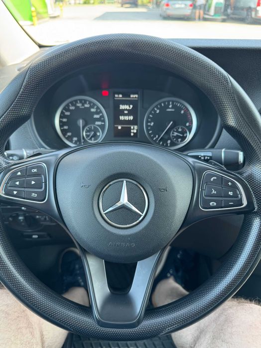 Mercedes Vitto 116D,