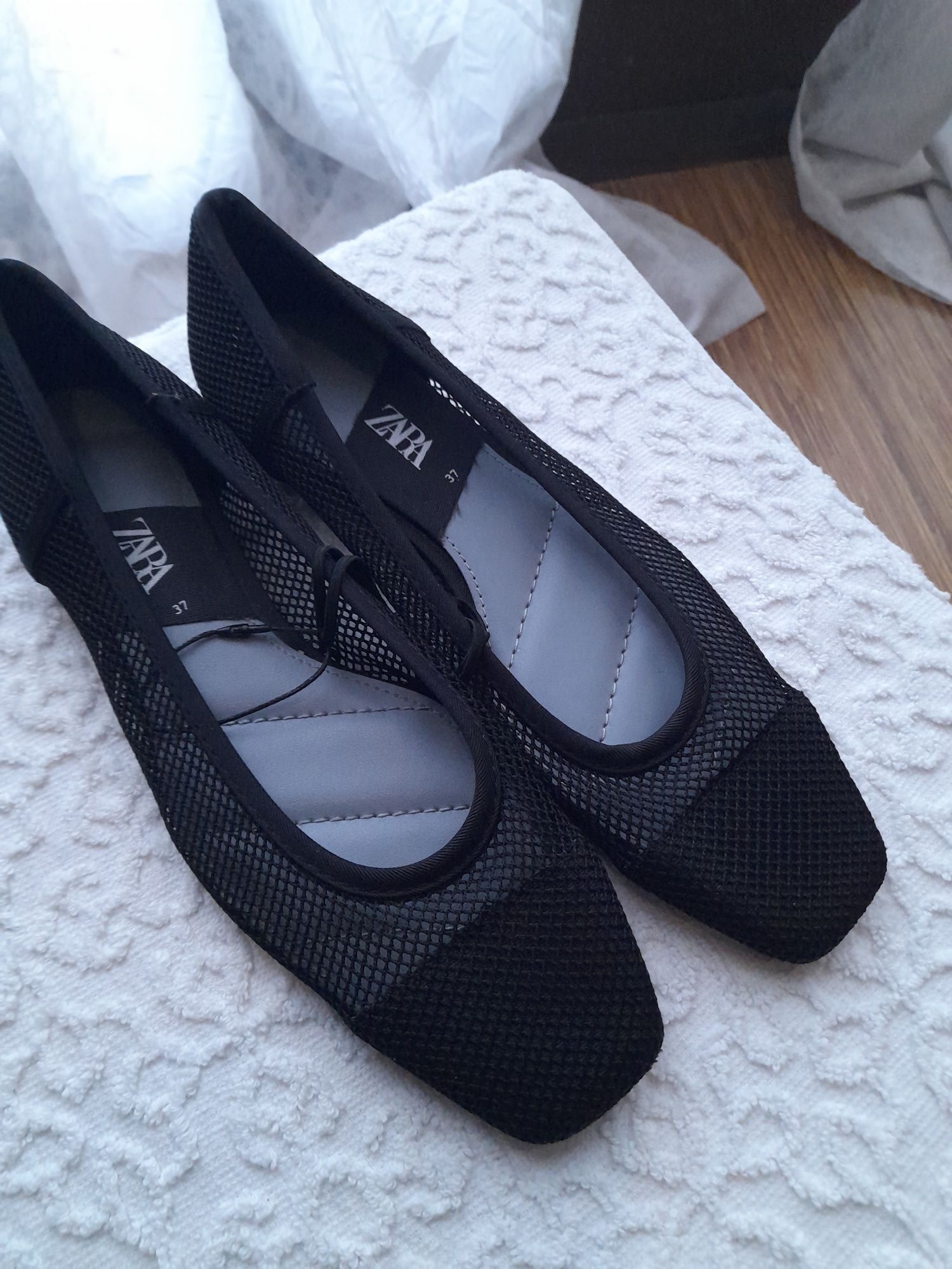 Страхотни, нови дамски обувки