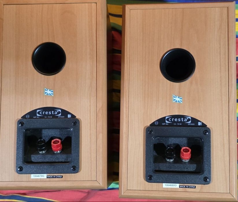 Vand boxe  de raft marca Kef