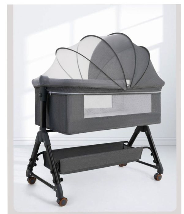 Продам детский вещи