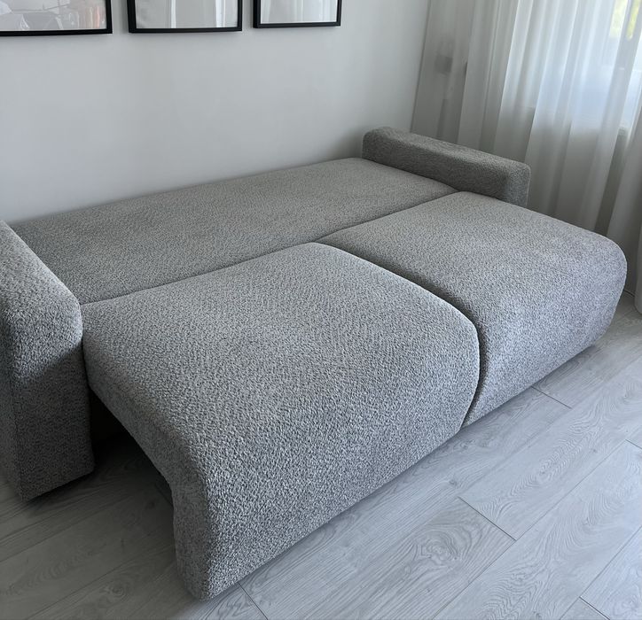 Canapea extensibila 3 locuri