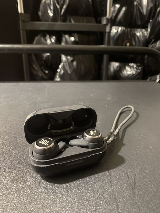 Vând căsti JBL reflect aero tws