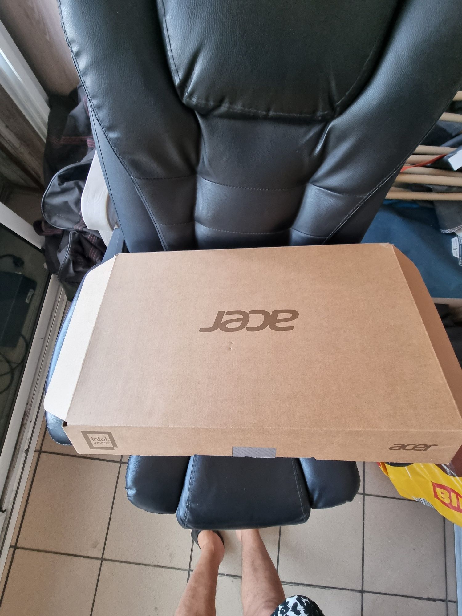acer лаптоп продавам