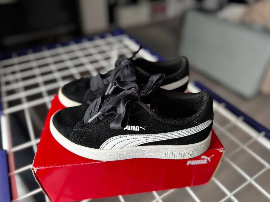 Adidasi Puma negri