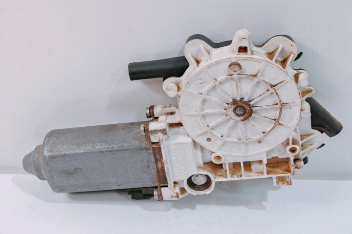 Motoras Macara  Dreapta Fata  0536000201 Land Rover Freelander prima