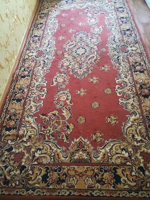 продам ковры за 15 000 каждый
