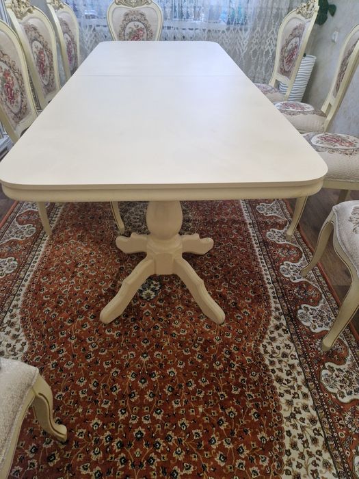 Стол продам новый