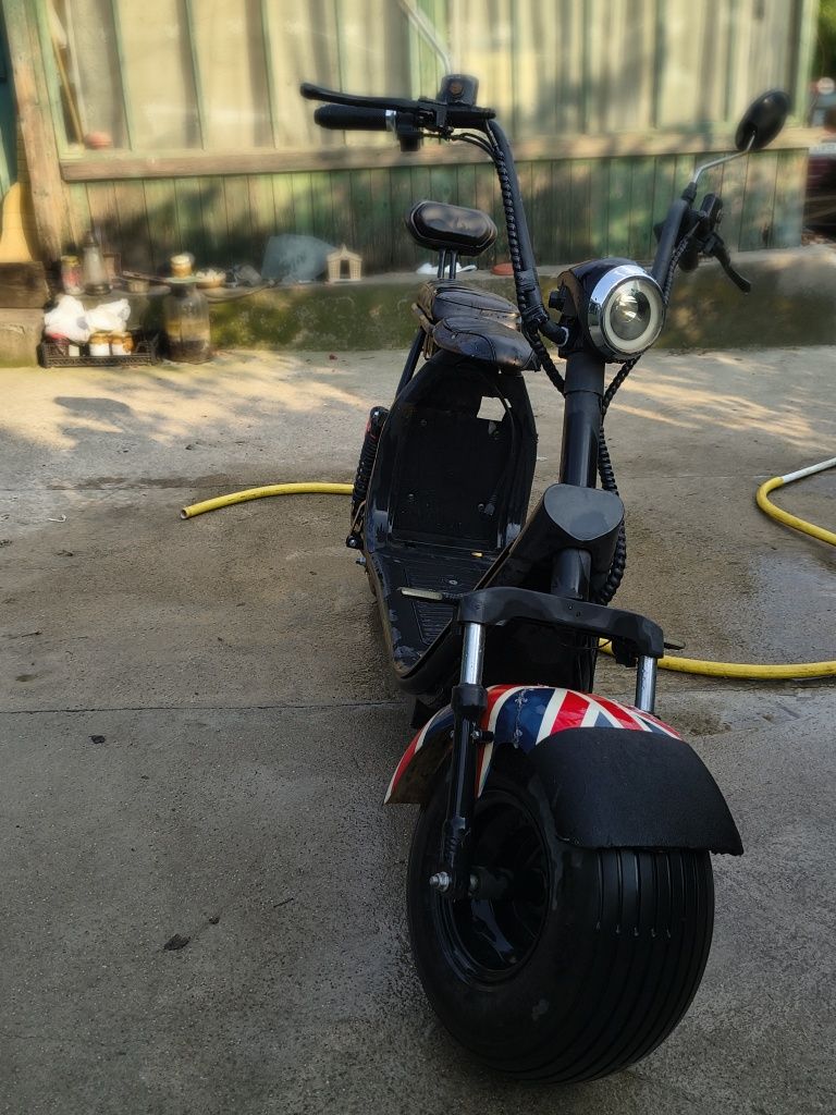 Se vinde scuter electric