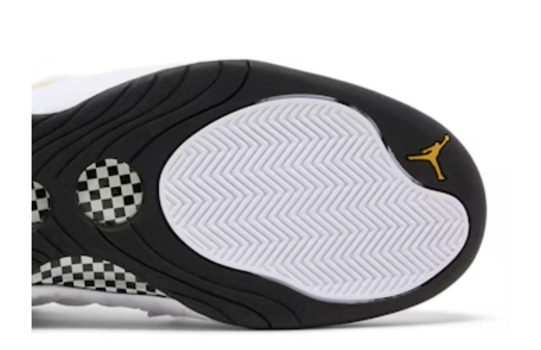 Оригинални нови маратонки Nike Jordan