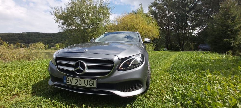 Mercedes-Benz E Mercedes Benz E 220 4 Matic 9G tronic