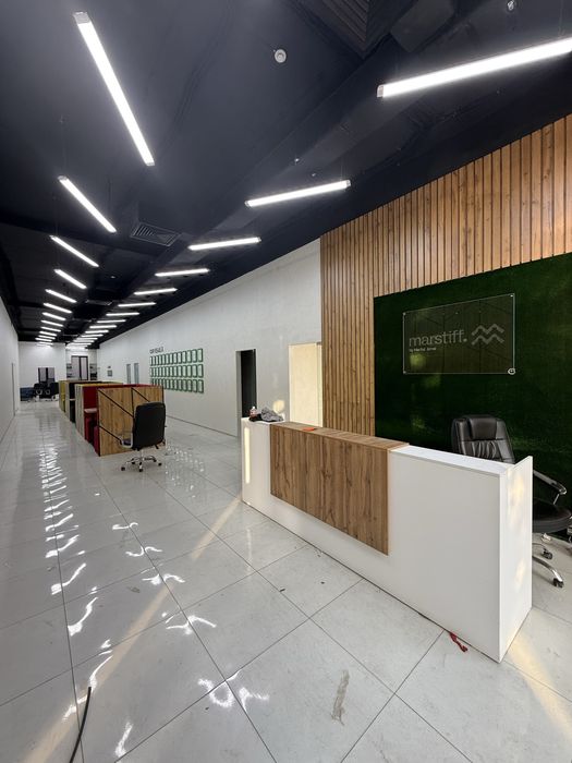 Вдоль центральной дороги сдается коммерческое помещение