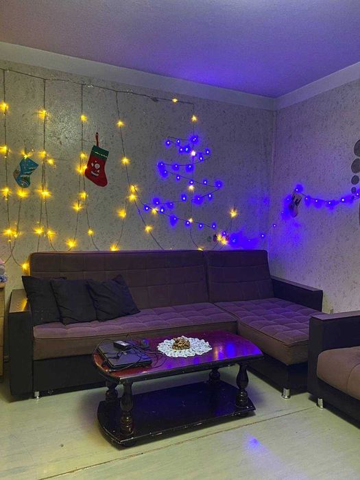 Продам 2 комнатую квартиру . Состояние средне.кадышева базар