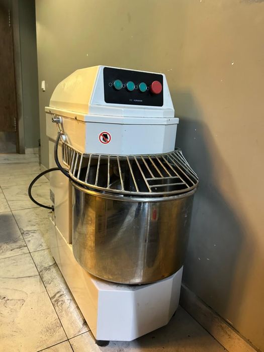 Срочно продам тестомес!!!