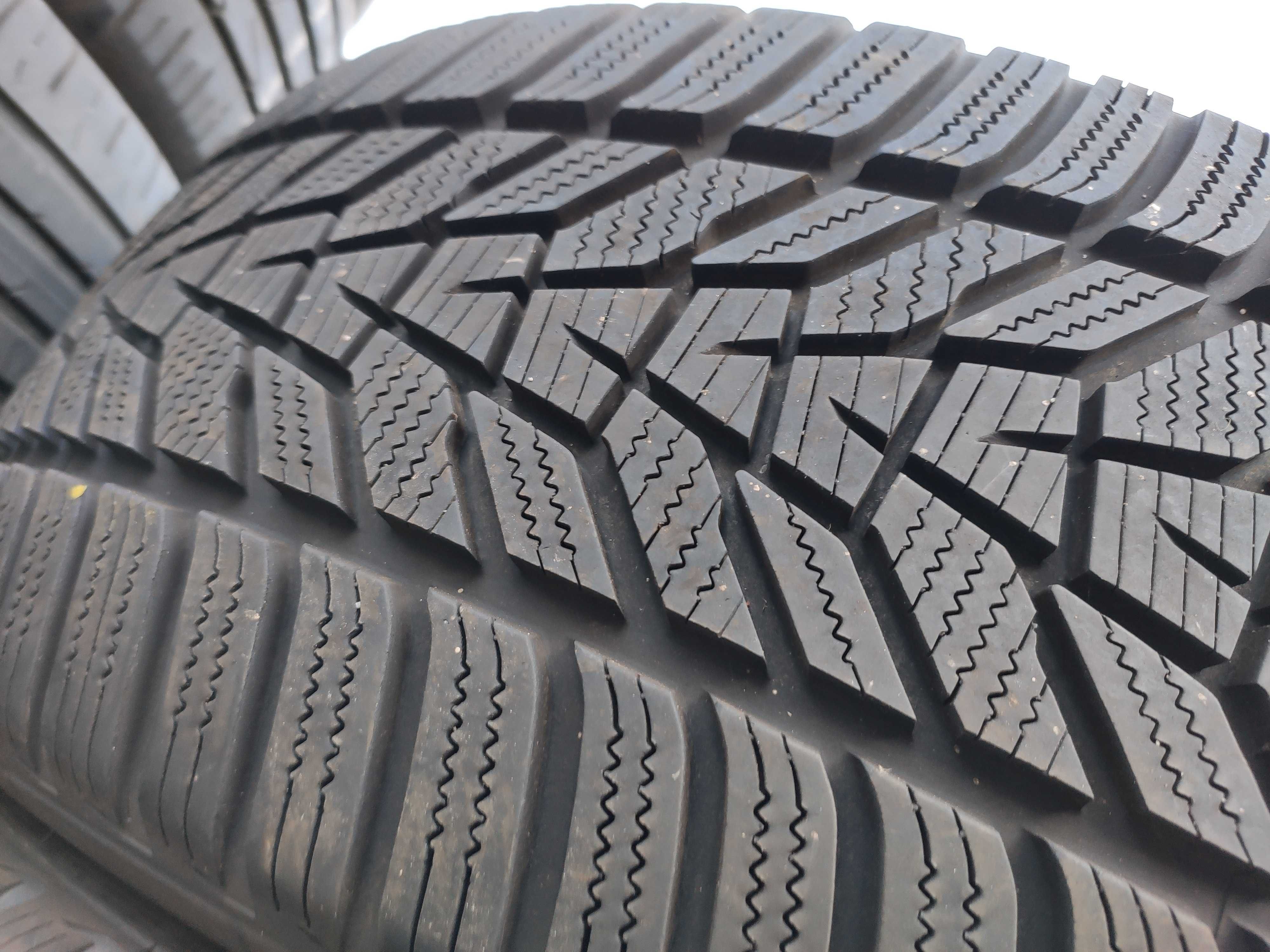 2бр Като нови зимни гуми 245 45 19 - Hankook