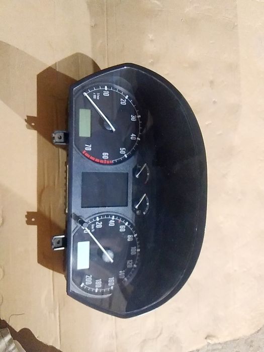 Ceasuri bord Skoda Fabia 1 1.4 benzina cod6y1919880c